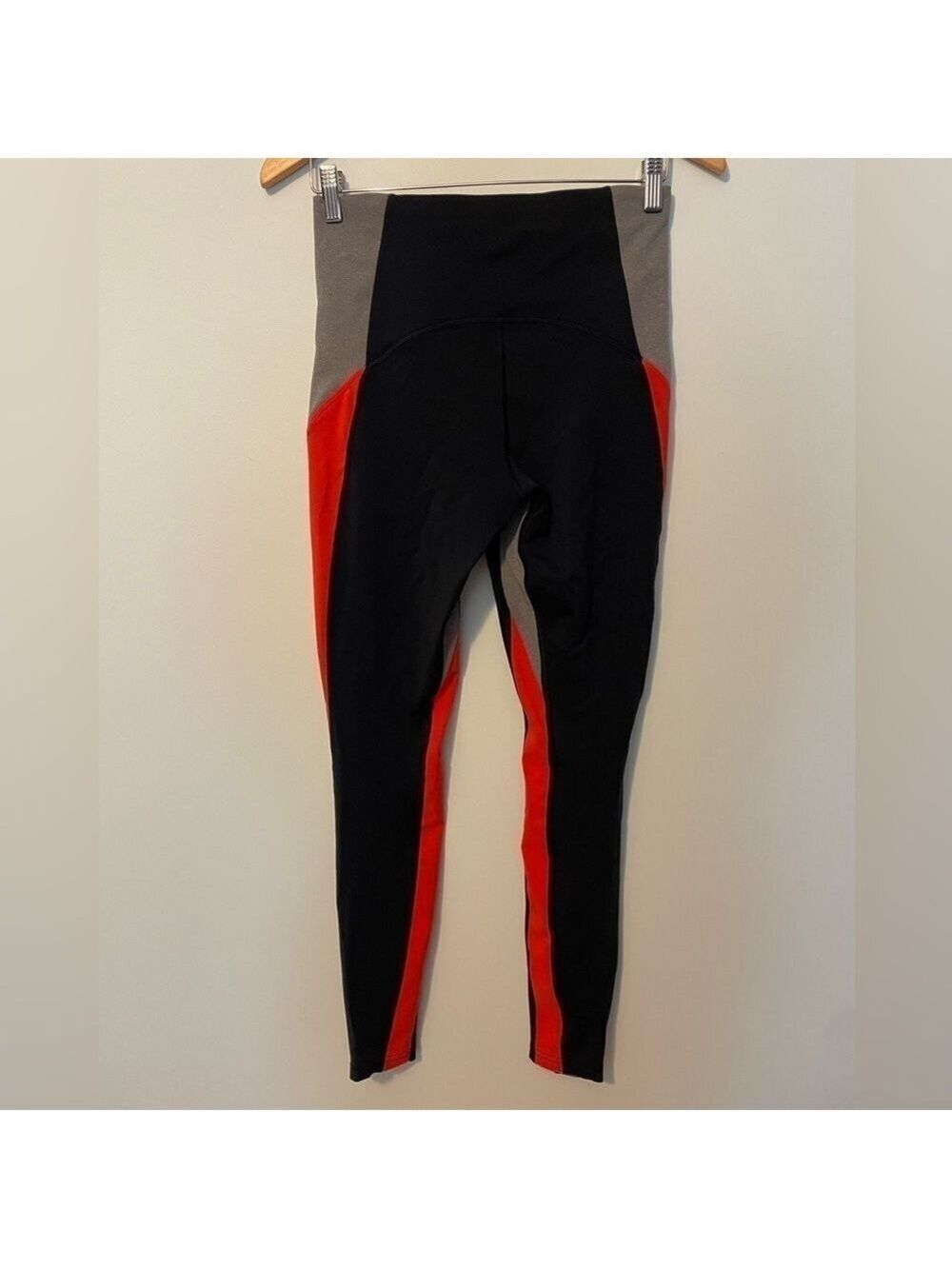 Athleta Crest Colorblock Tight Small - Picture 3 of 8